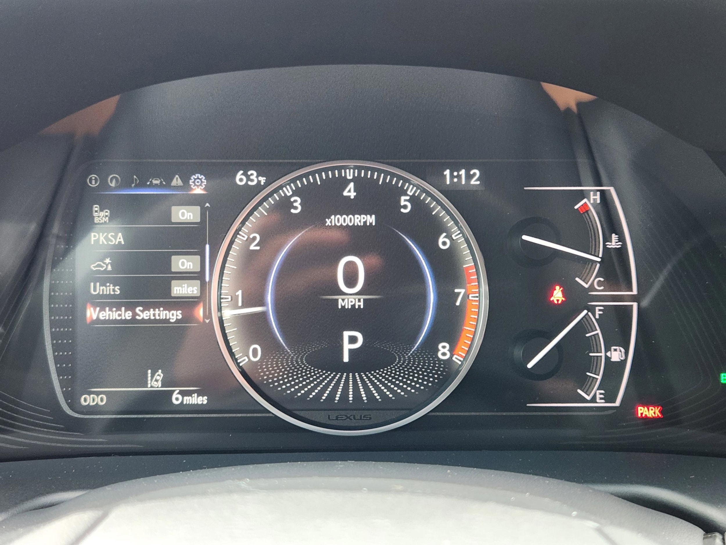 2025 Lexus ES 350 - Photo 11