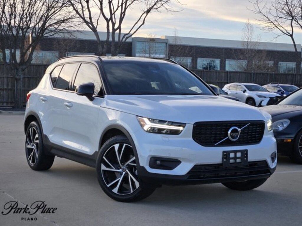 Used 2022 Volvo XC40 R-Design SUV