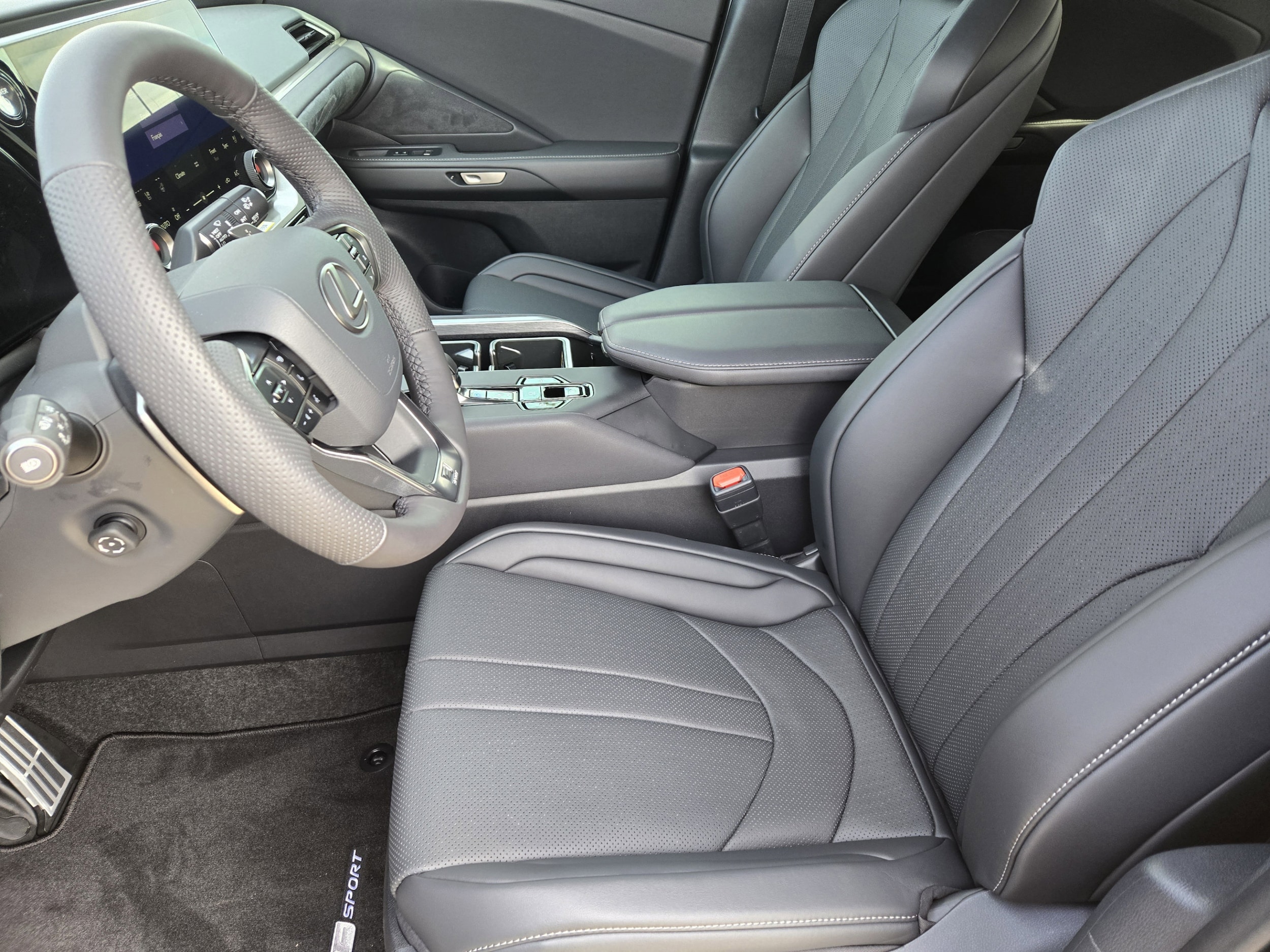 2026 Lexus TX 500h F-Sport Premium - Photo 6