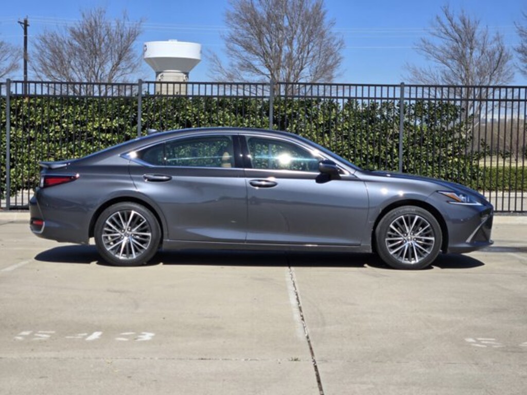 Used 2025 Lexus ES ES 300h Sedan