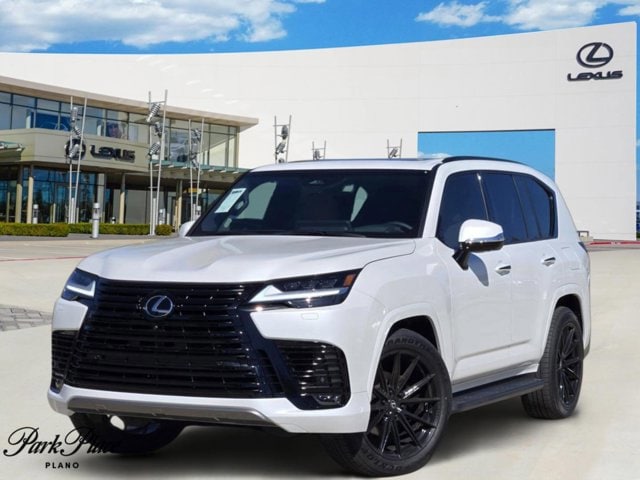 2025 Lexus LX Luxury's photo