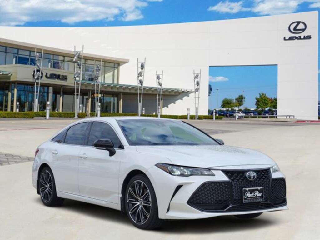 Used 2020 Toyota Avalon XSE Sedan