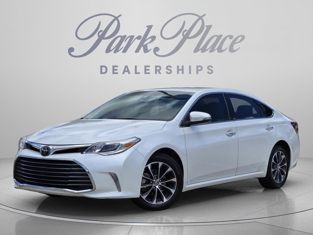 Used 2018 Toyota Avalon XLE Sedan