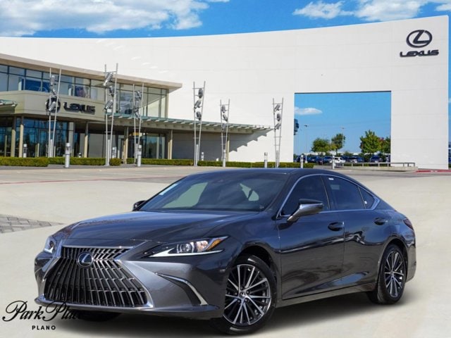2025 Lexus ES 350's photo