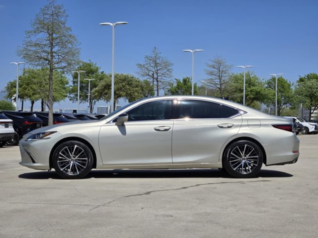 Certified 2025 Lexus ES 350 Sedan