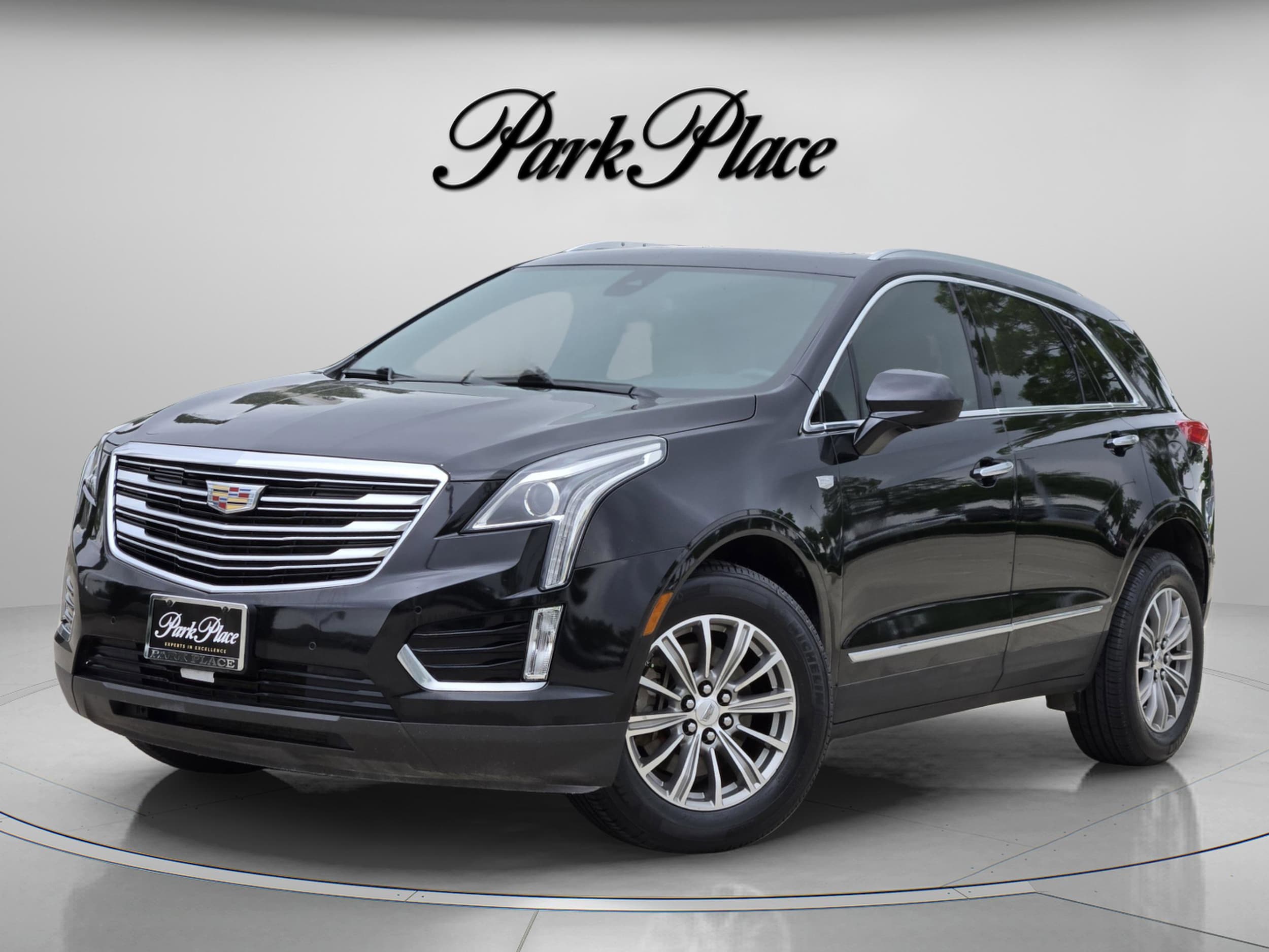 2017 Cadillac XT5 AWD Luxury's photo