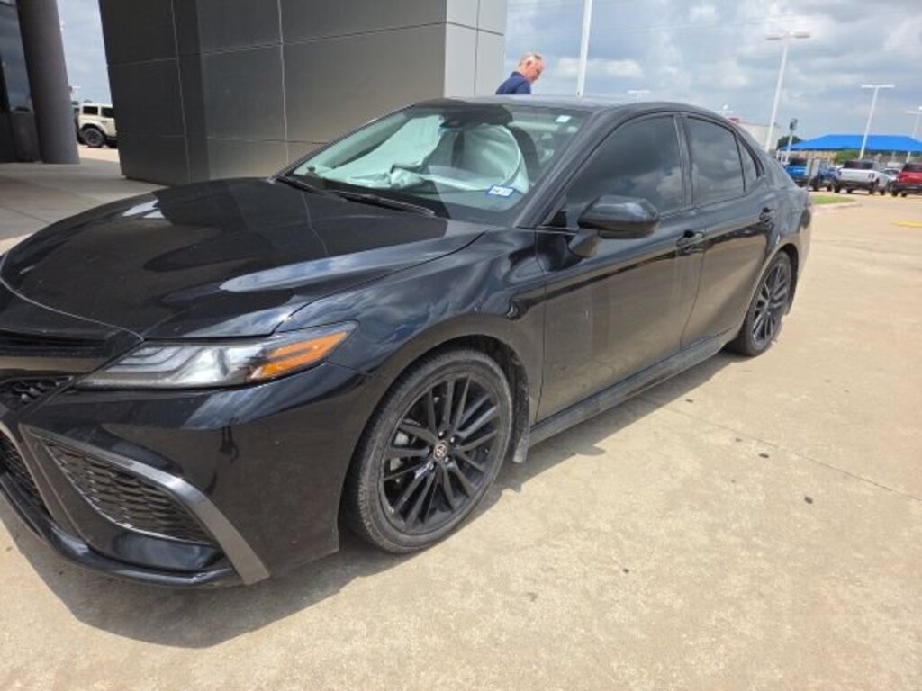 Used 2023 Toyota Camry Hybrid XSE Sedan