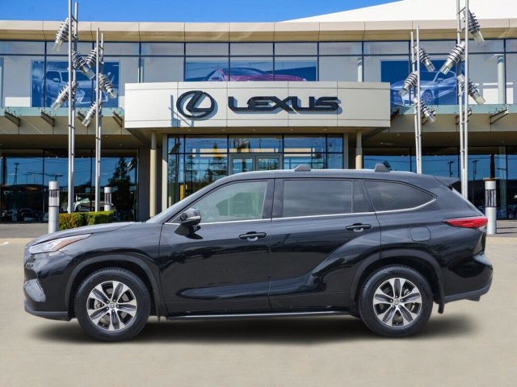 Used 2020 Toyota Highlander XLE SUV