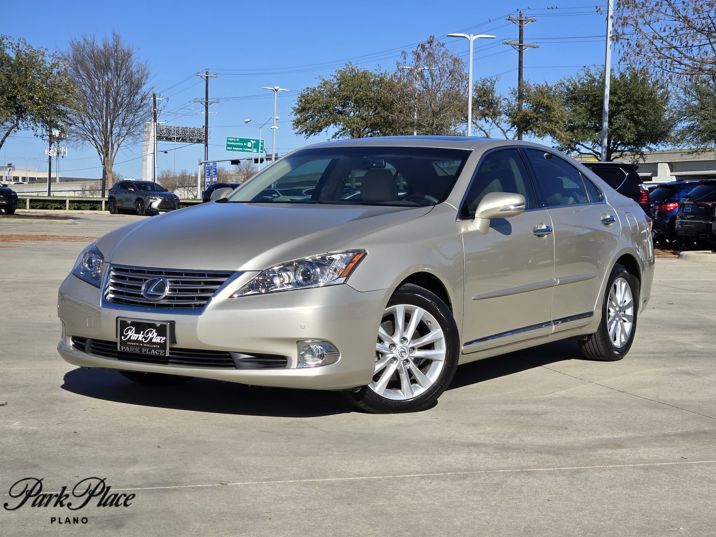 2011 Lexus ES 350's photo