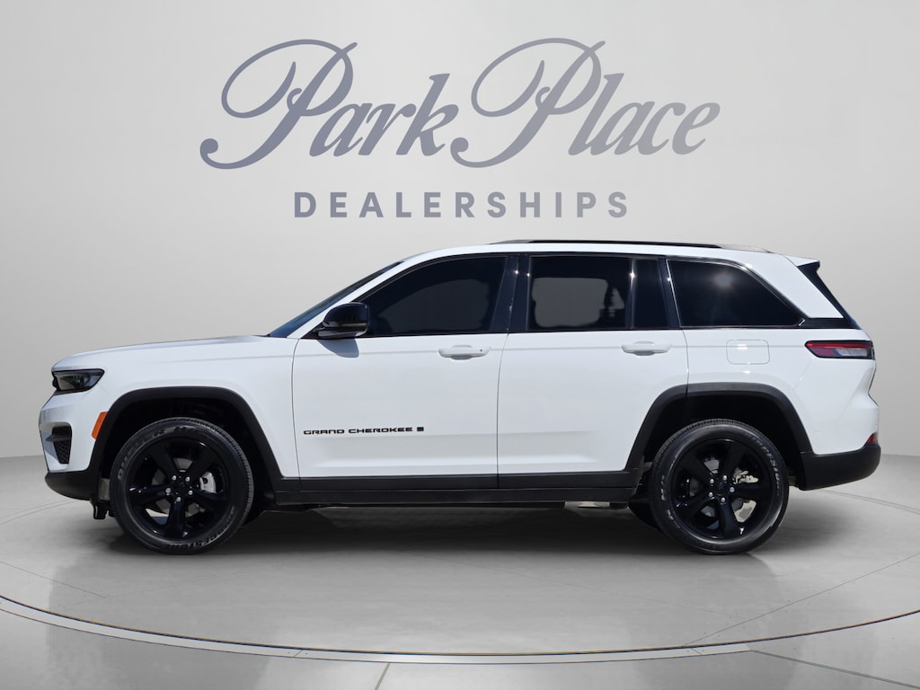 Used 2025 Jeep Grand Cherokee Altitude X SUV