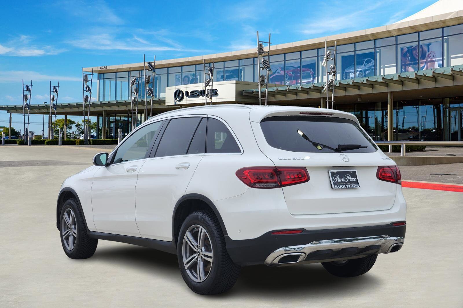 2022 Mercedes Benz GLC 300 4MATIC photo 4