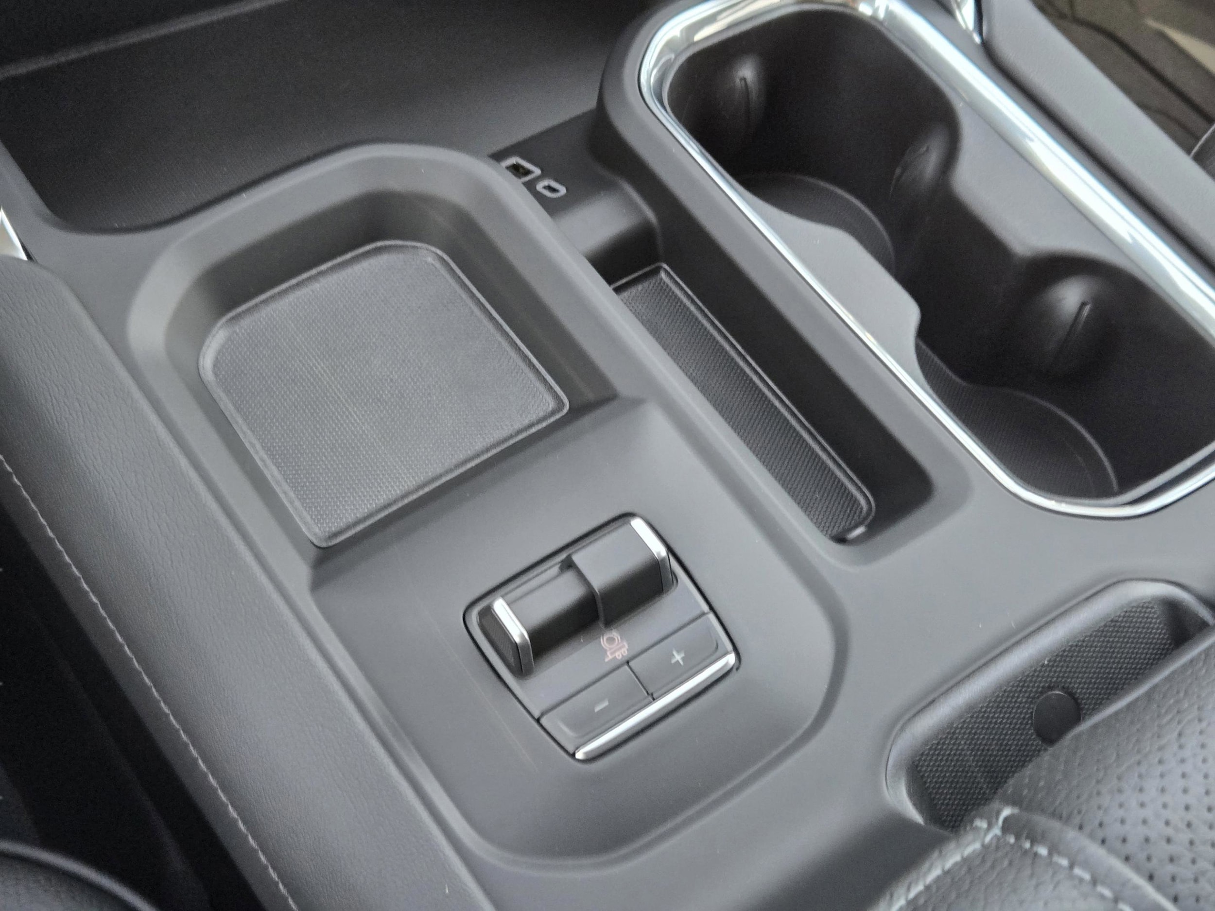 2026 GMC Sierra 3500HD Denali - Photo 16