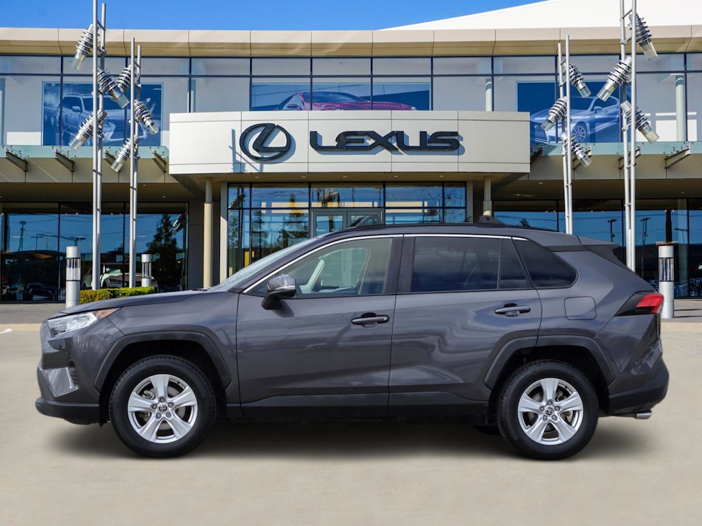 Used 2020 Toyota RAV4 XLE SUV