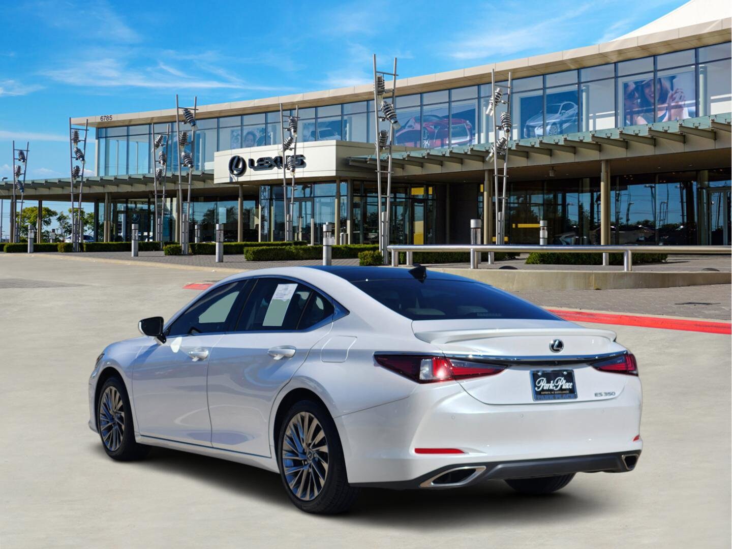 2025 Lexus ES 350 Ultra Luxury photo 3