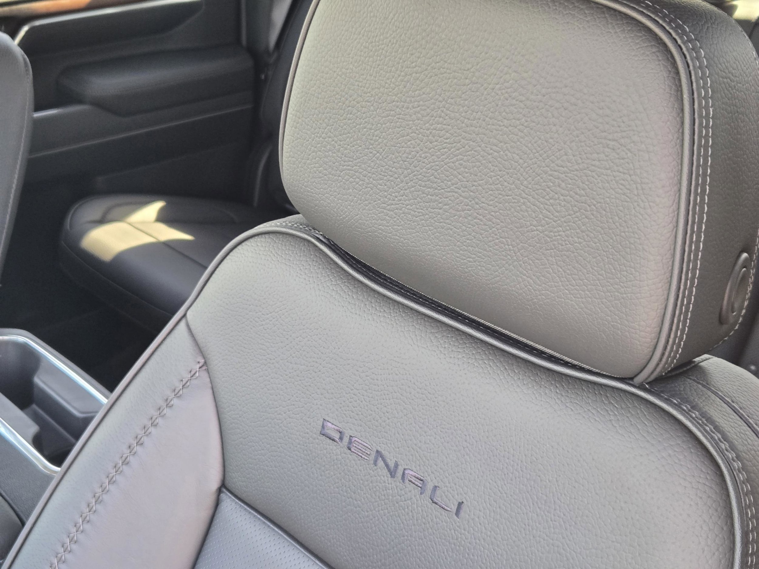 2026 GMC Sierra 3500HD Denali - Photo 21