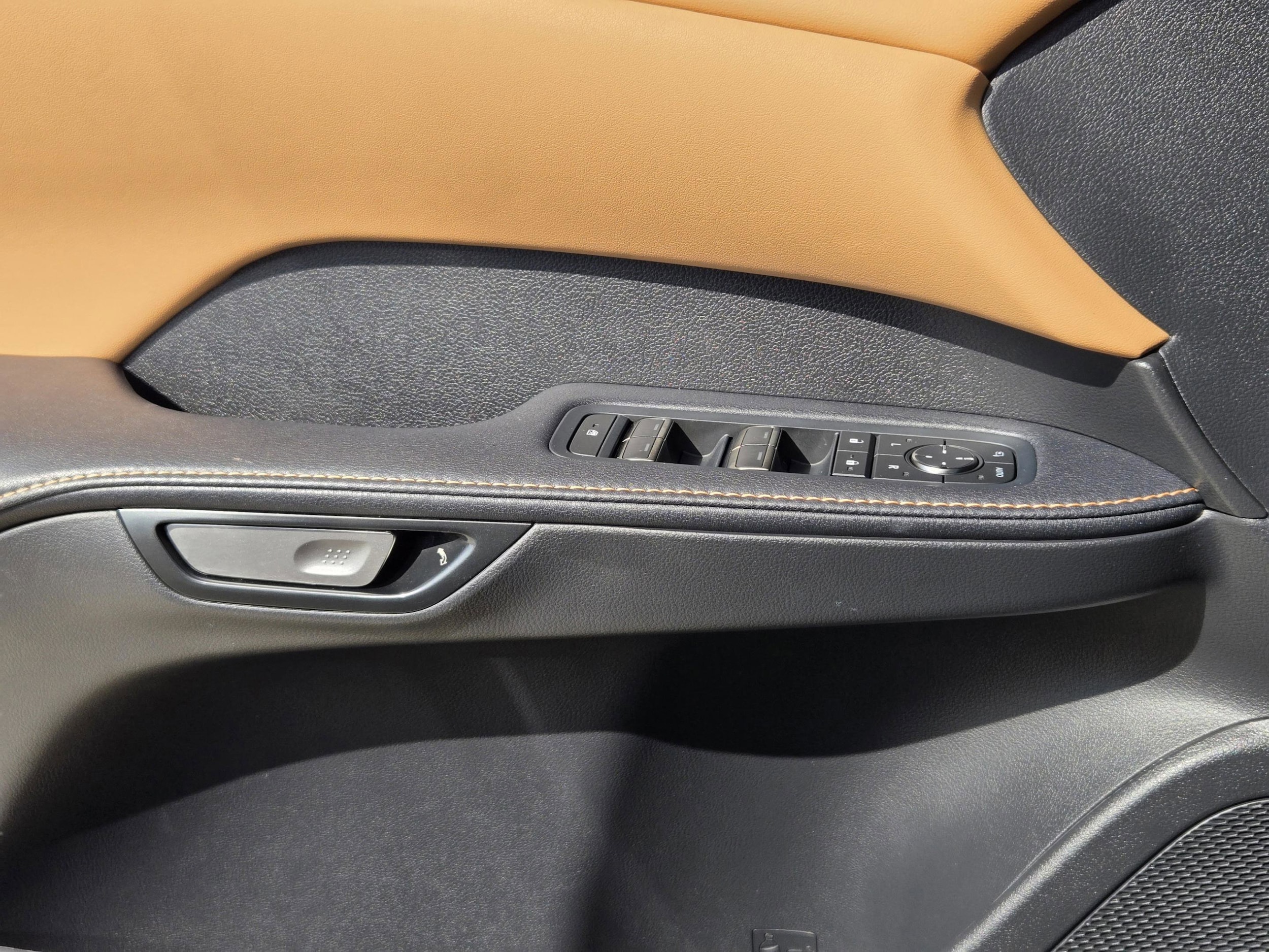 2025 Lexus RX 350 - Photo 20