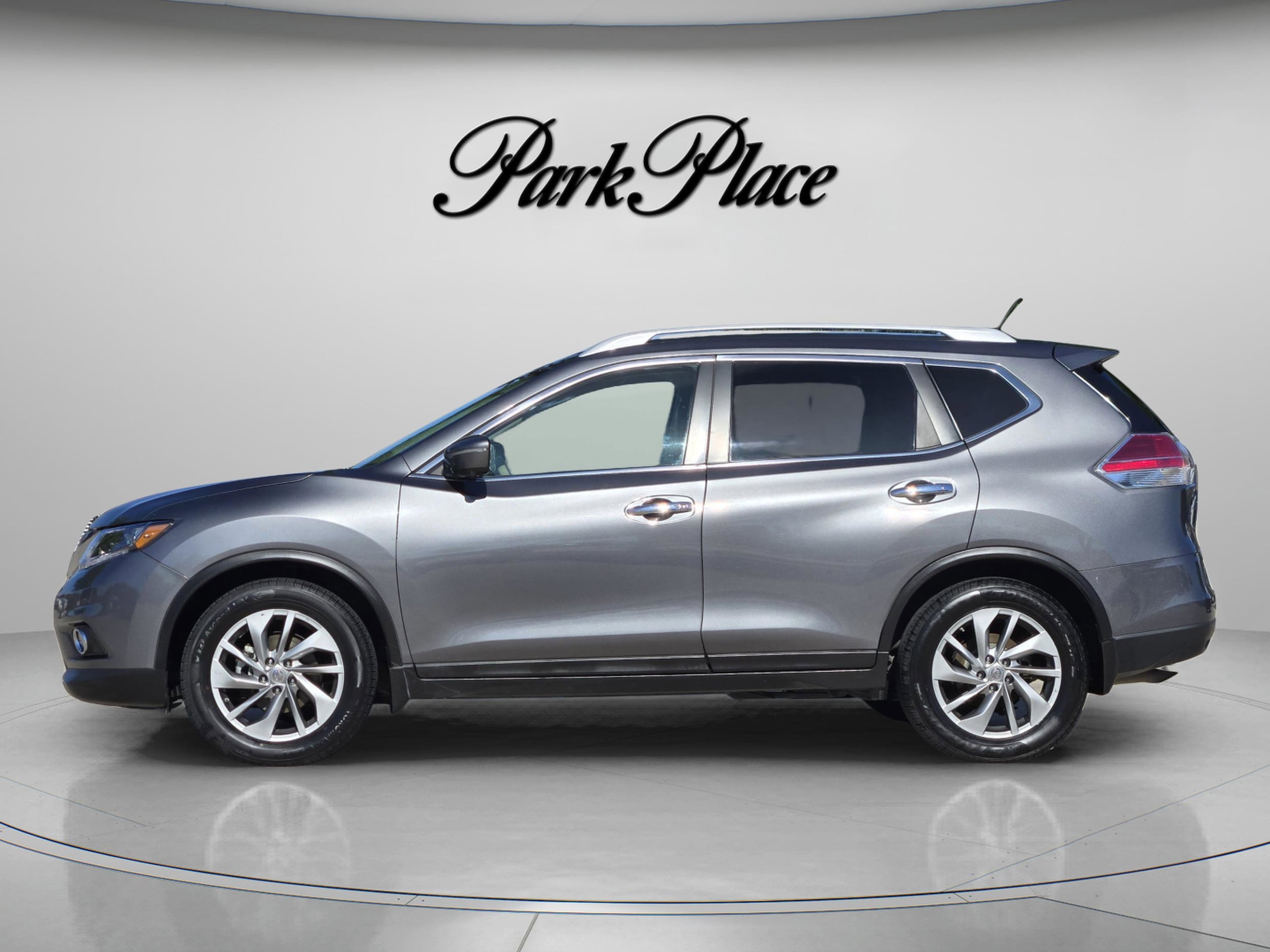 Used 2015 Nissan Rogue SL with VIN 5N1AT2MT7FC851002 for sale in Plano, TX