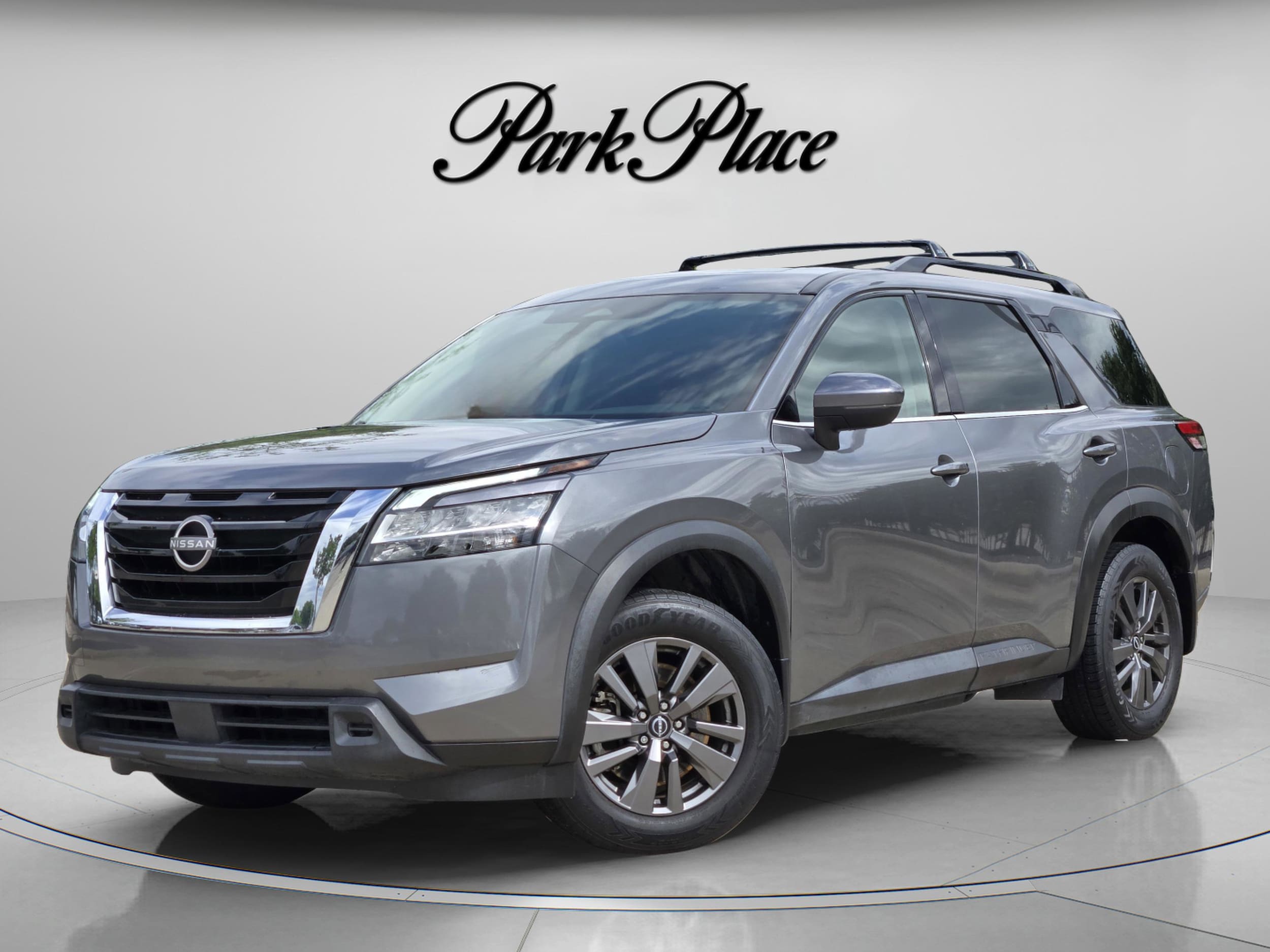 2022 Nissan Pathfinder SV 4WD's photo