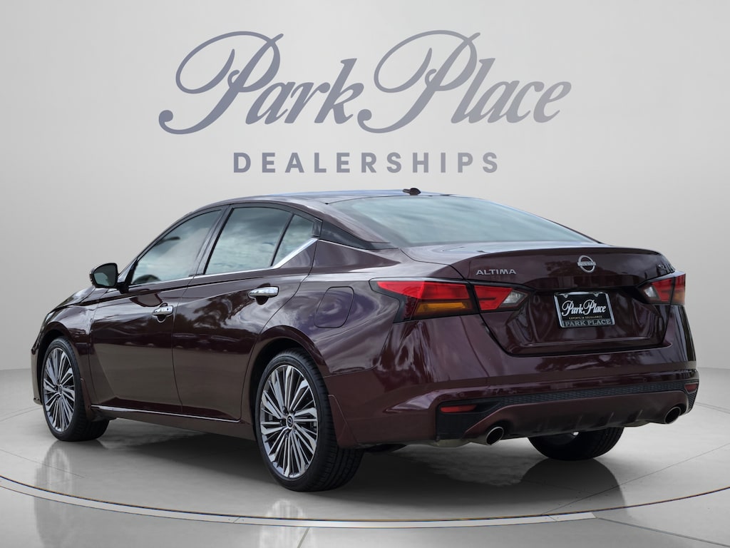 Used 2024 Nissan Altima 2.5 SL Sedan