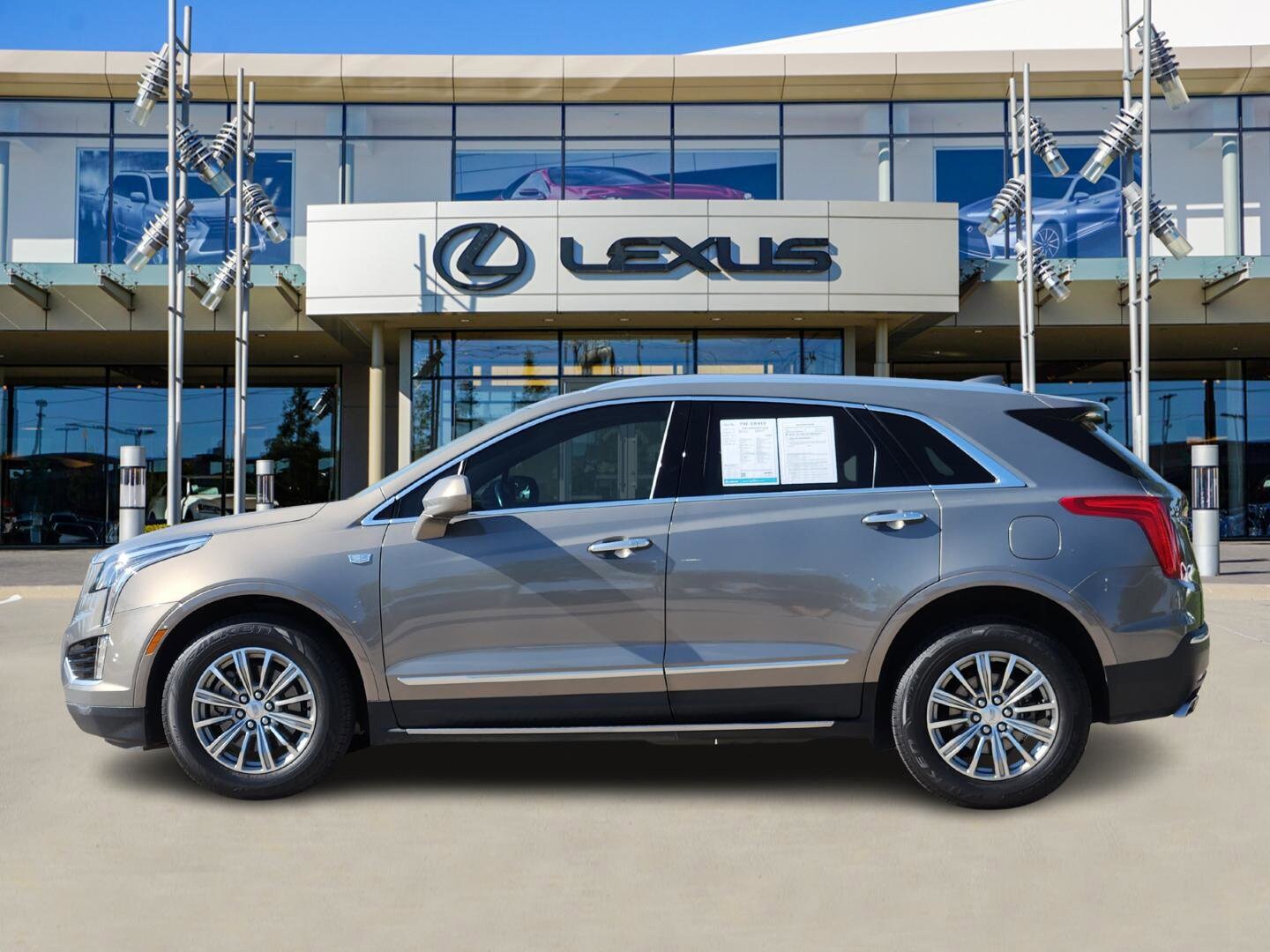 2018 Cadillac XT5 Luxury photo 3