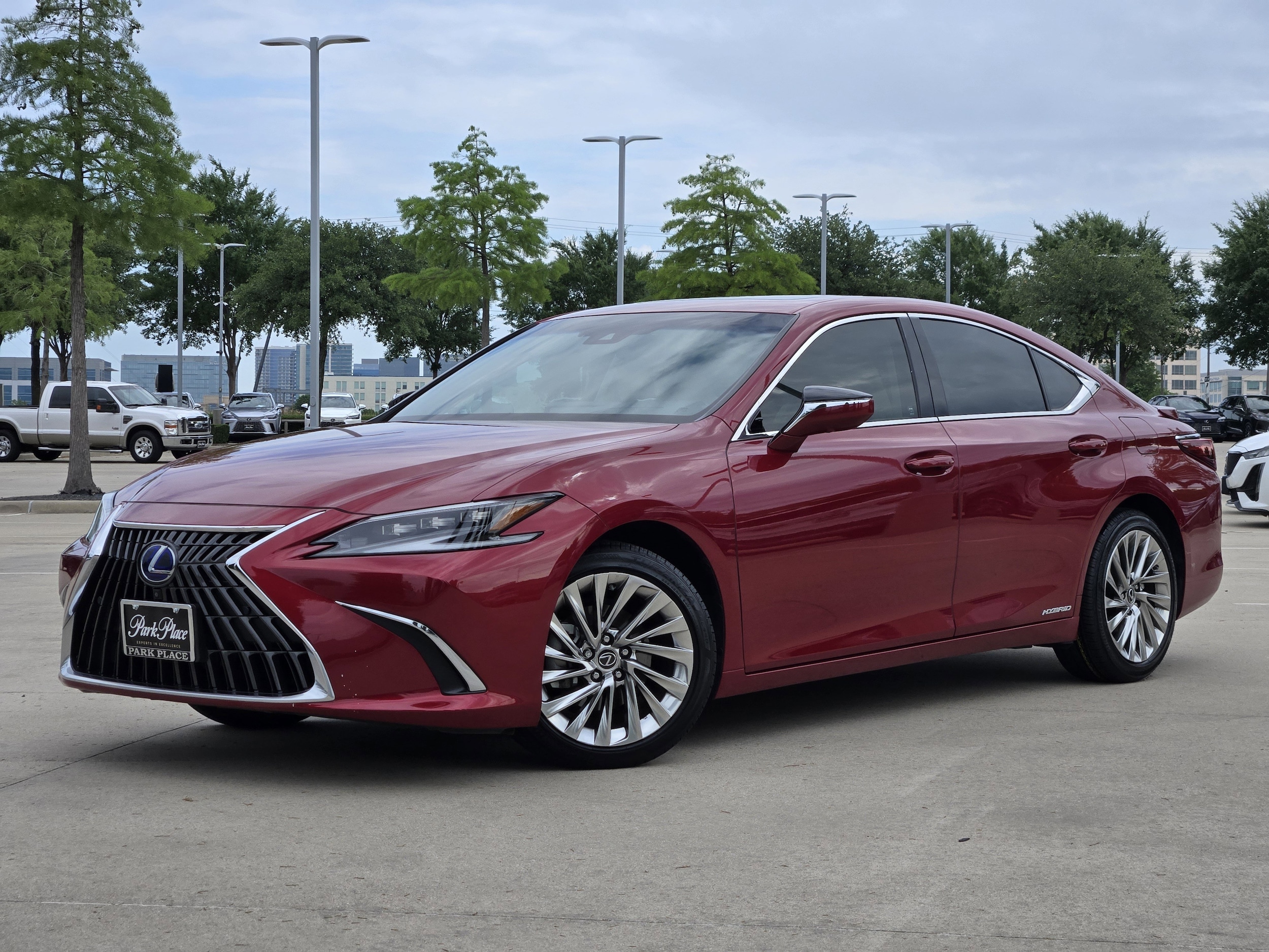 2022 Lexus ES 300h 300h Ultra Luxury's photo