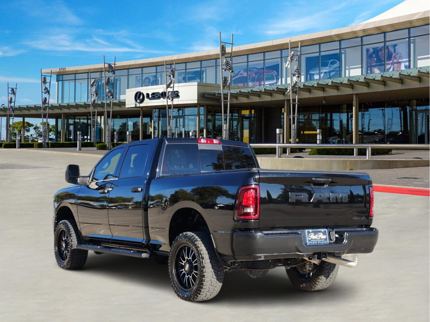 2025 Ram 2500 Tradesman photo 4