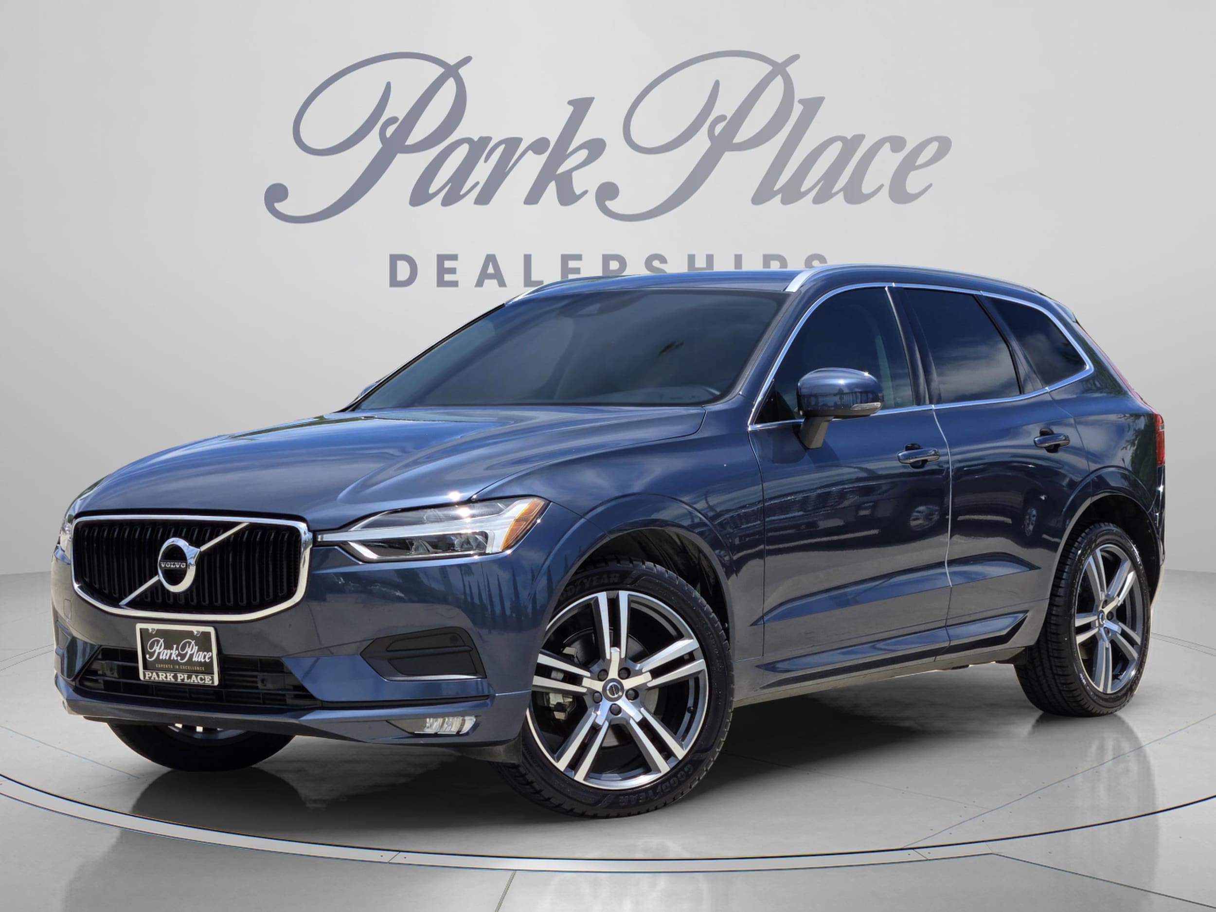 2021 Volvo XC60 T5 Momentum FWD's photo