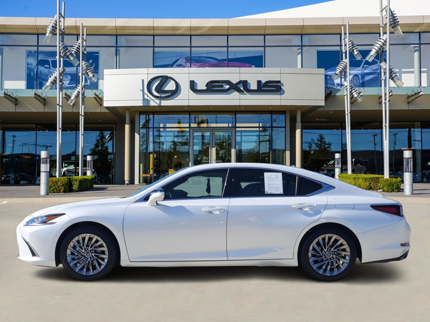 2025 Lexus ES 350 Ultra Luxury photo 2