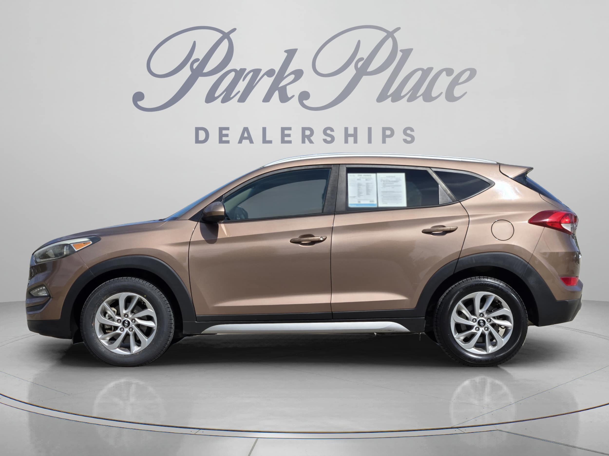Used 2017 Hyundai Tucson SE with VIN KM8J33A44HU317634 for sale in Plano, TX