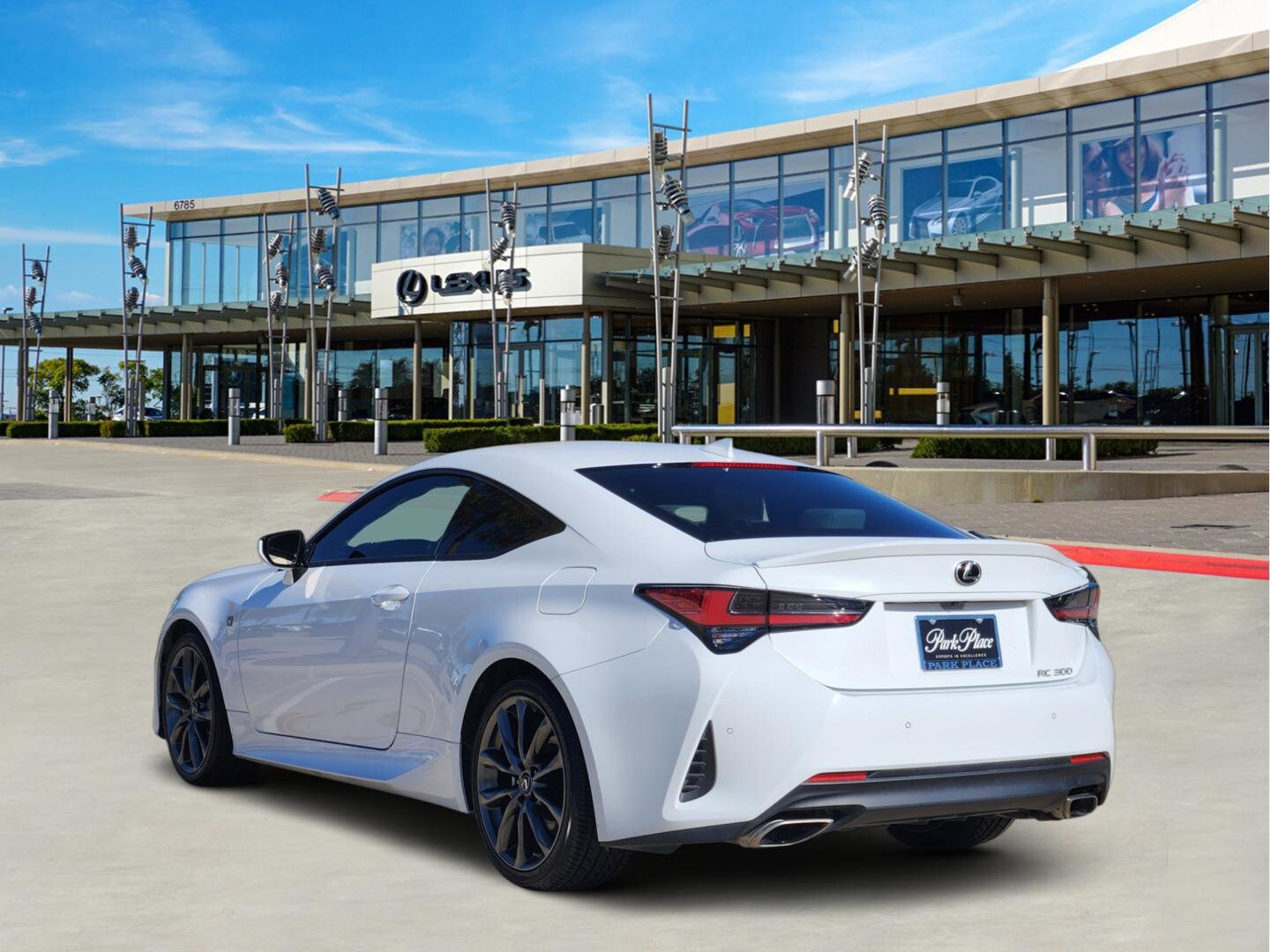 2022 Lexus RC 300 photo 4