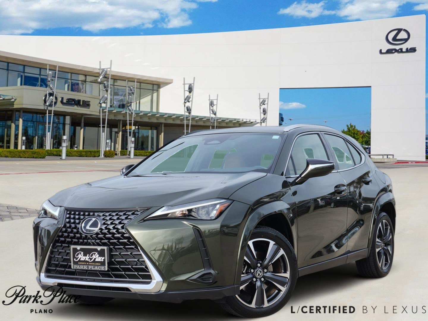 2025 Lexus UX Hybrid 300h Premium's photo