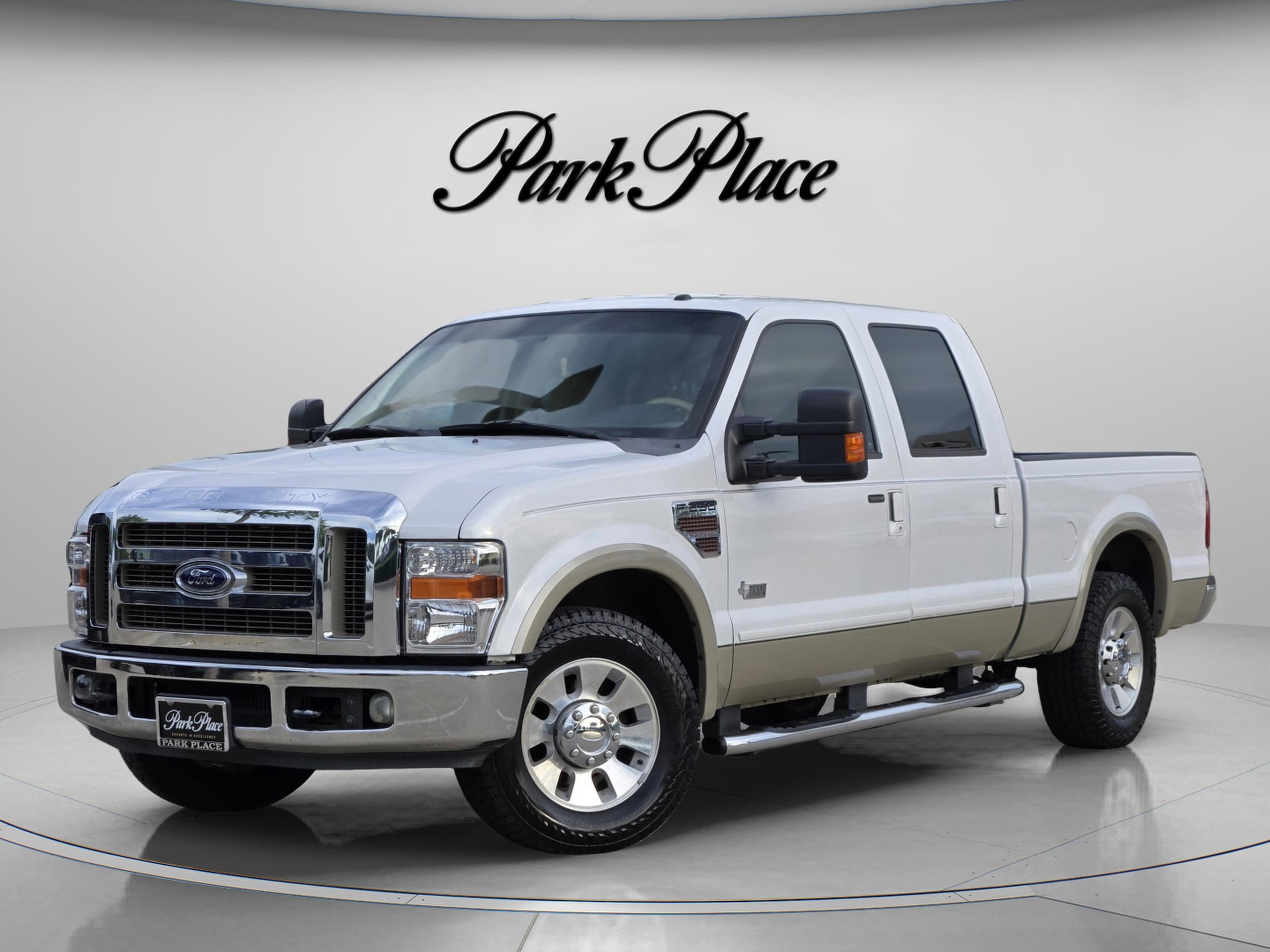 2010 Ford F-250 Lariat Crew Cab 172 in's photo