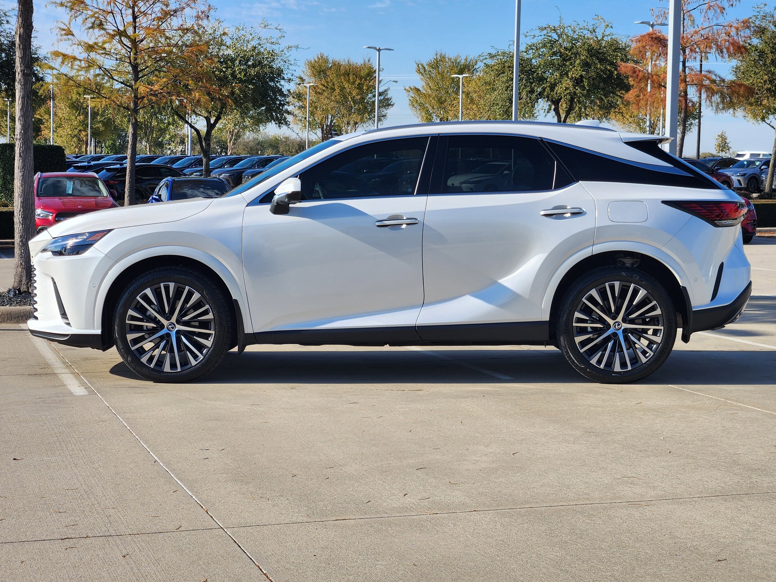 2024 Lexus RX 350 Premium photo 3