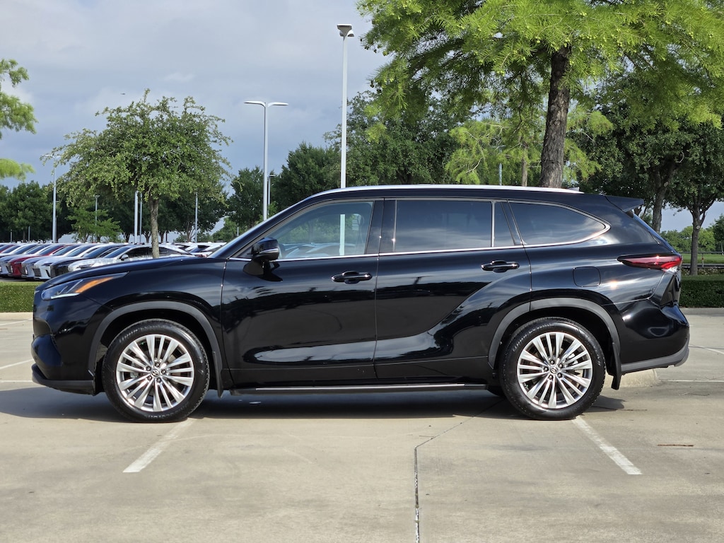 Used 2026 Toyota Highlander Platinum SUV