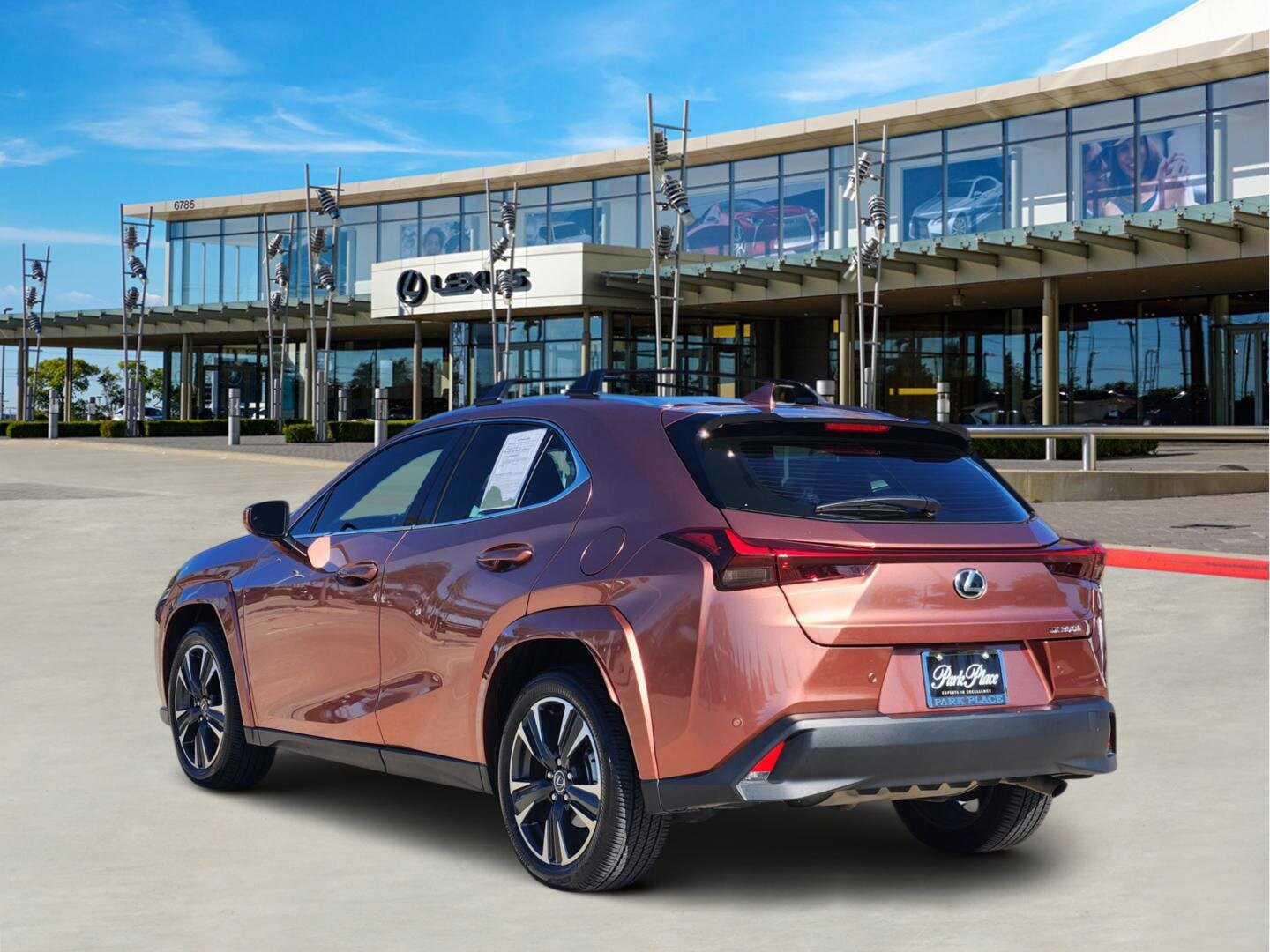 2025 Lexus UX Premium photo 4