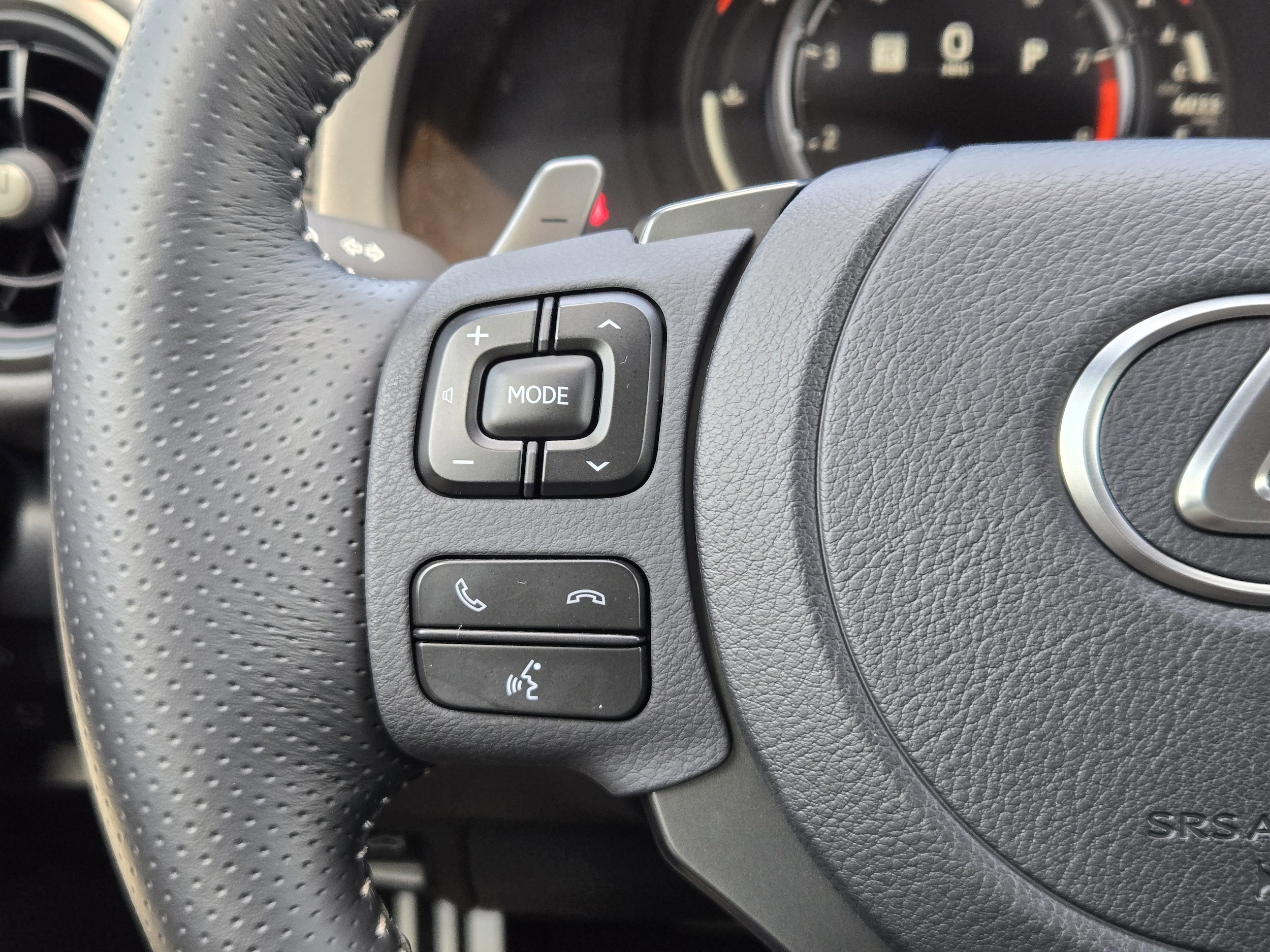 2025 Lexus IS 500 F SPORT PERFORMANCE - Photo 40