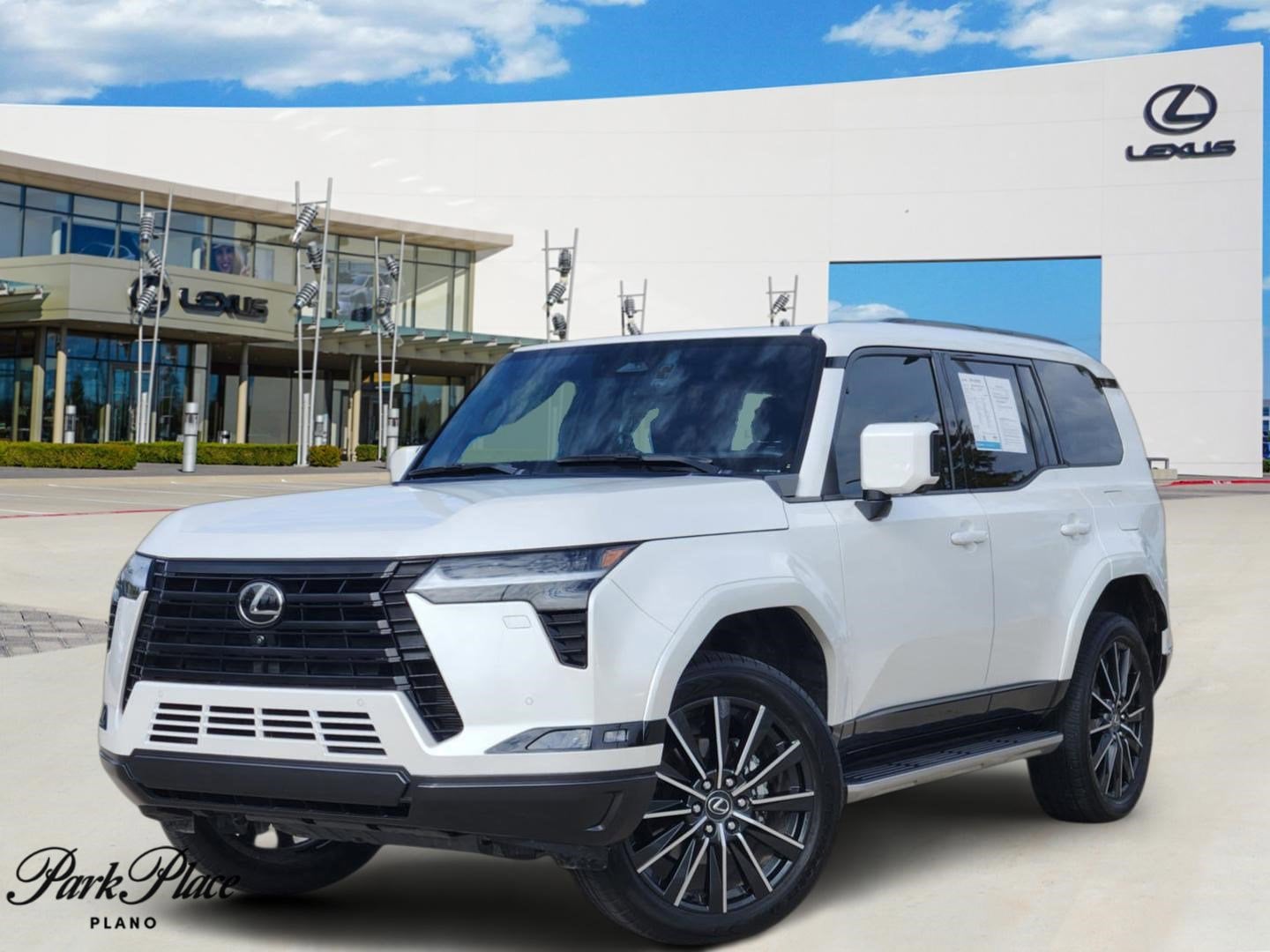 2024 Lexus GX Luxury's photo