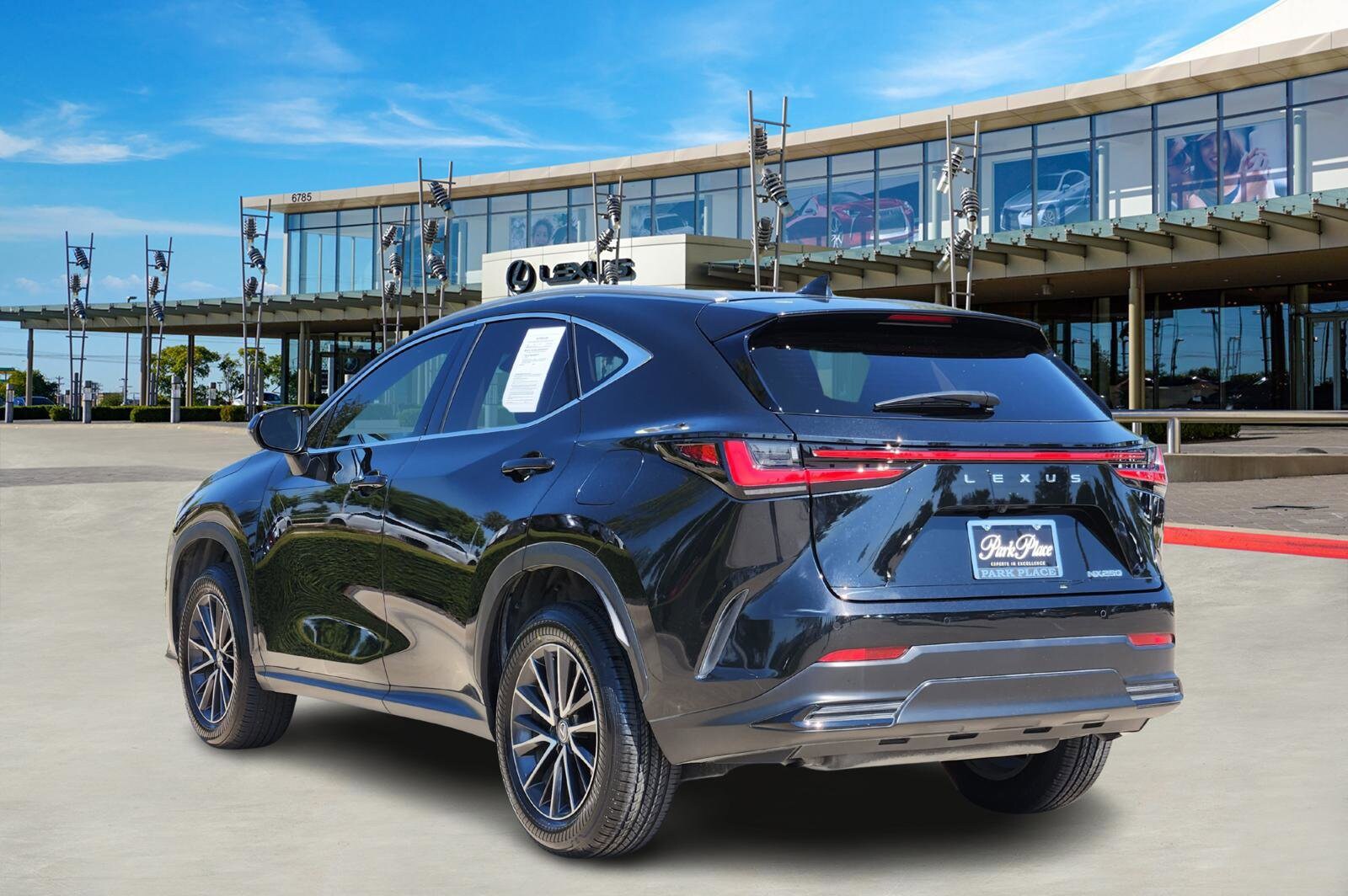 2024 Lexus NX 250 Premium photo 3