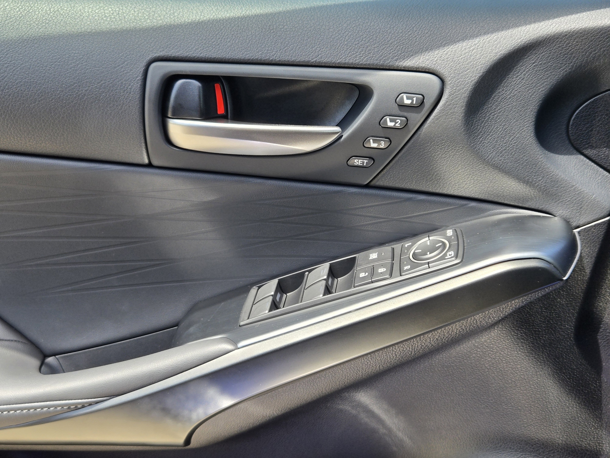 2025 Lexus IS 500 F SPORT PERFORMANCE - Photo 35