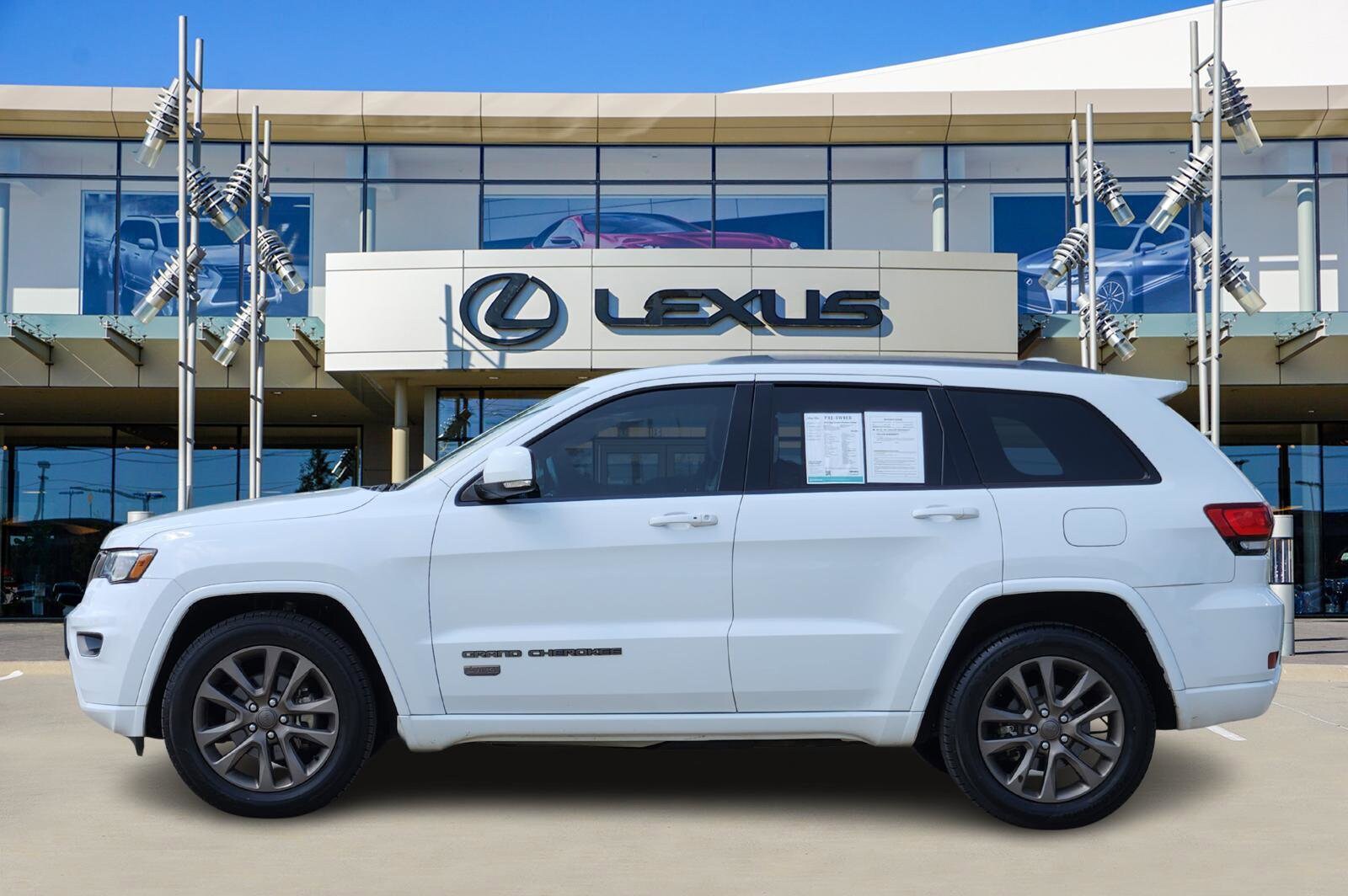 2016 Jeep Grand Cherokee Limited photo 2