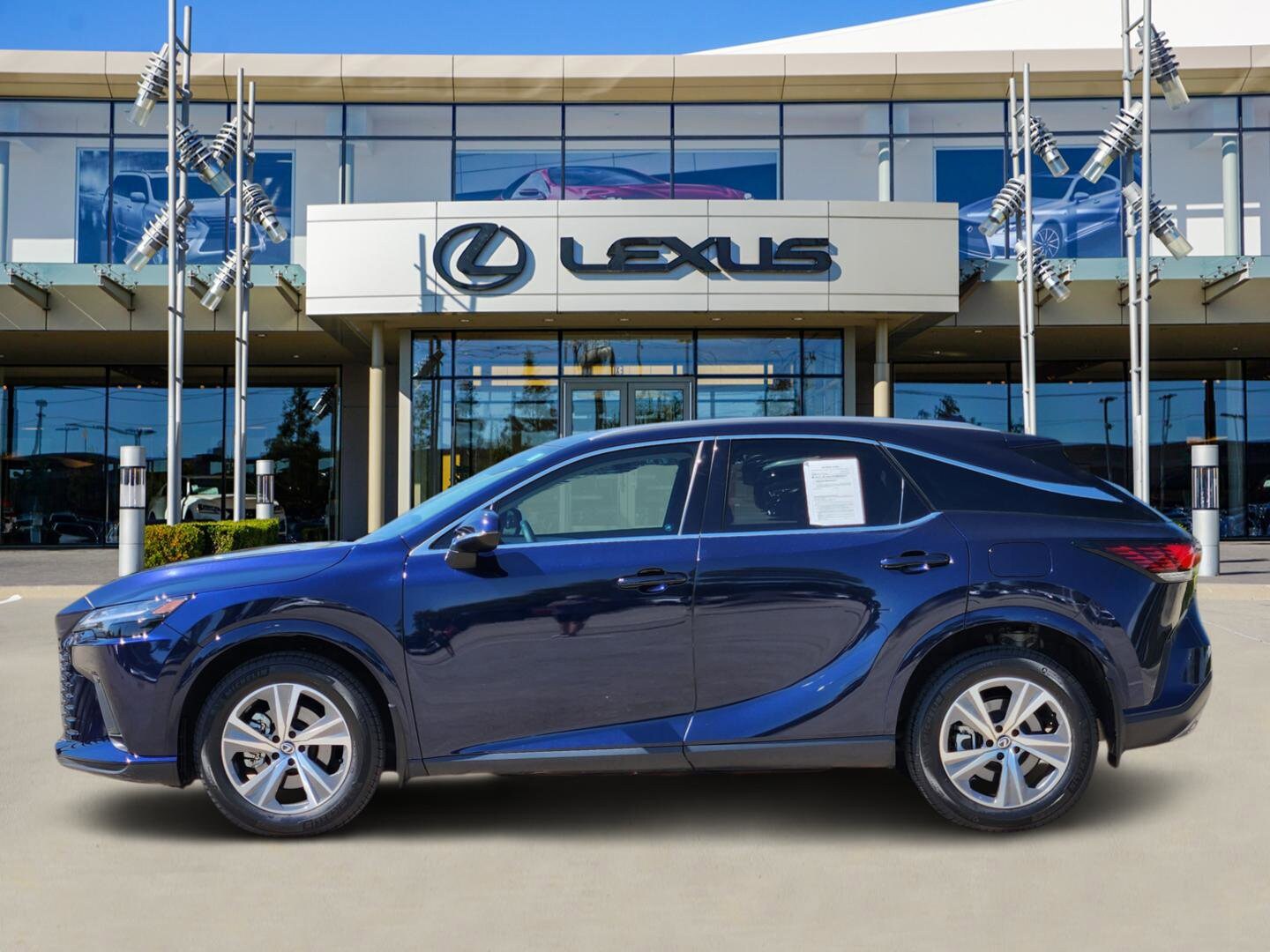 2023 Lexus RX 350h Premium photo 3