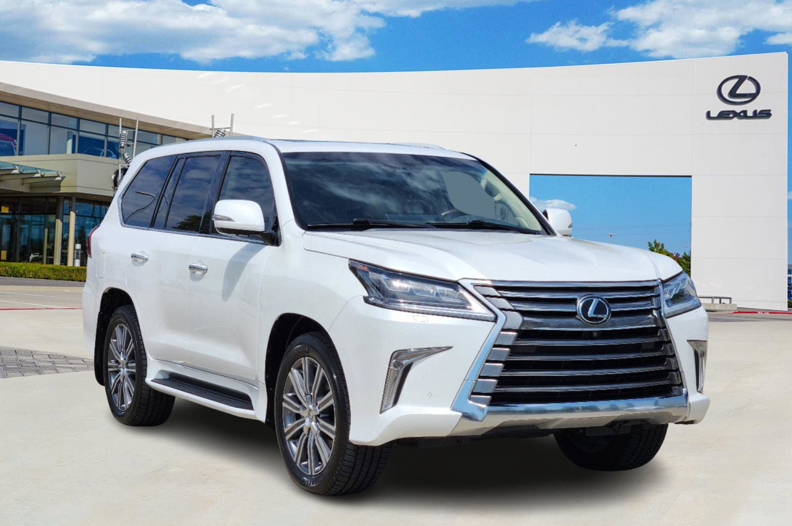 Used 2017 Lexus LX 570 with VIN JTJHY7AX2H4229071 for sale in Plano, TX