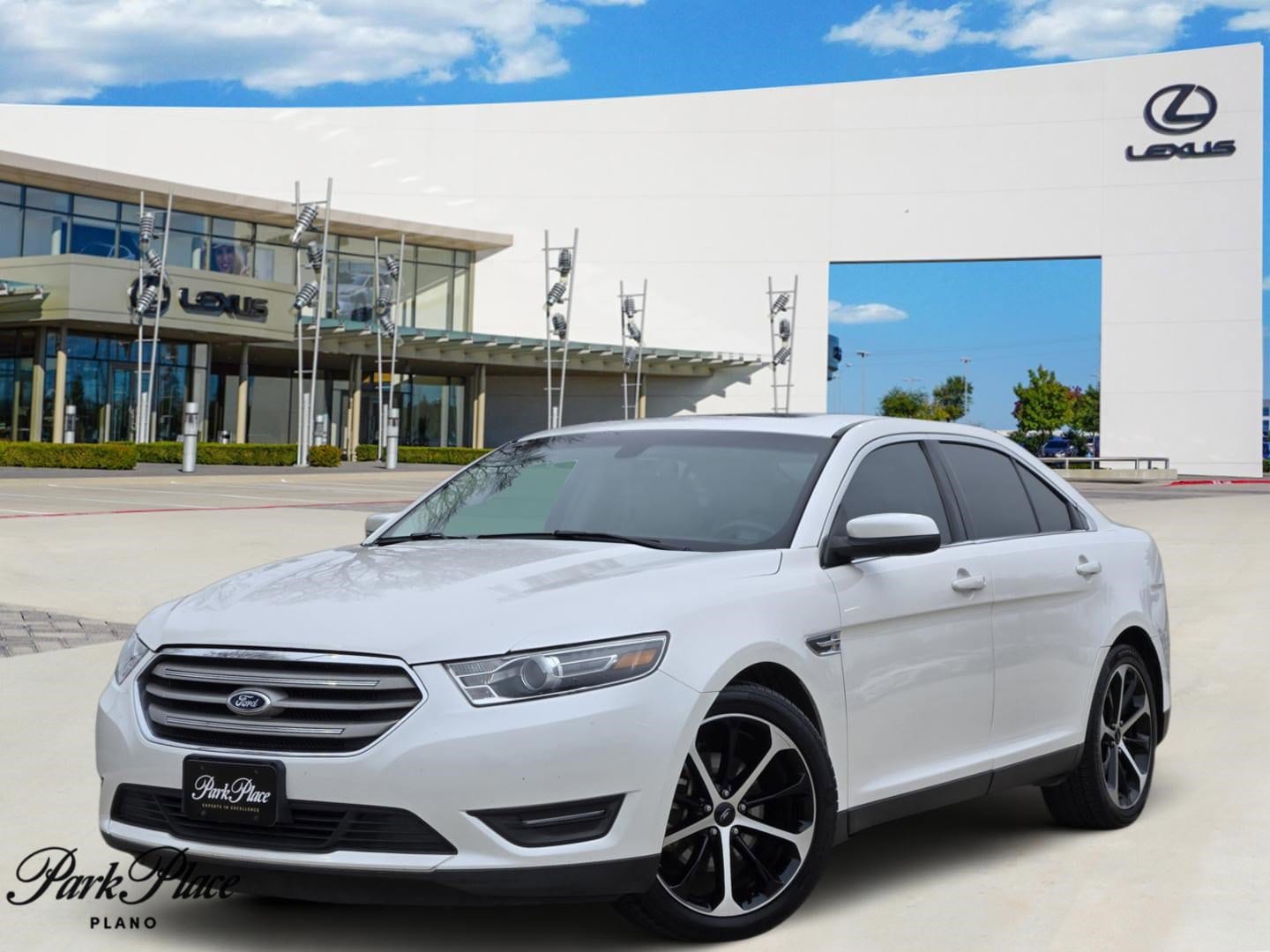 2015 Ford Taurus SEL