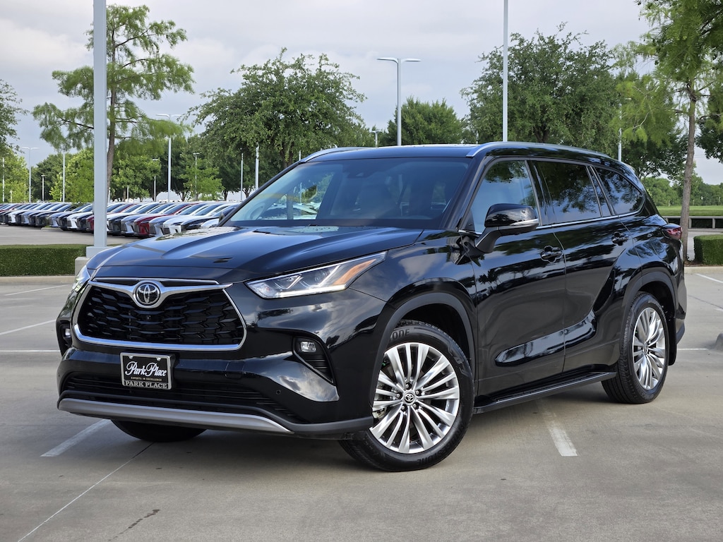 Used 2026 Toyota Highlander Platinum SUV