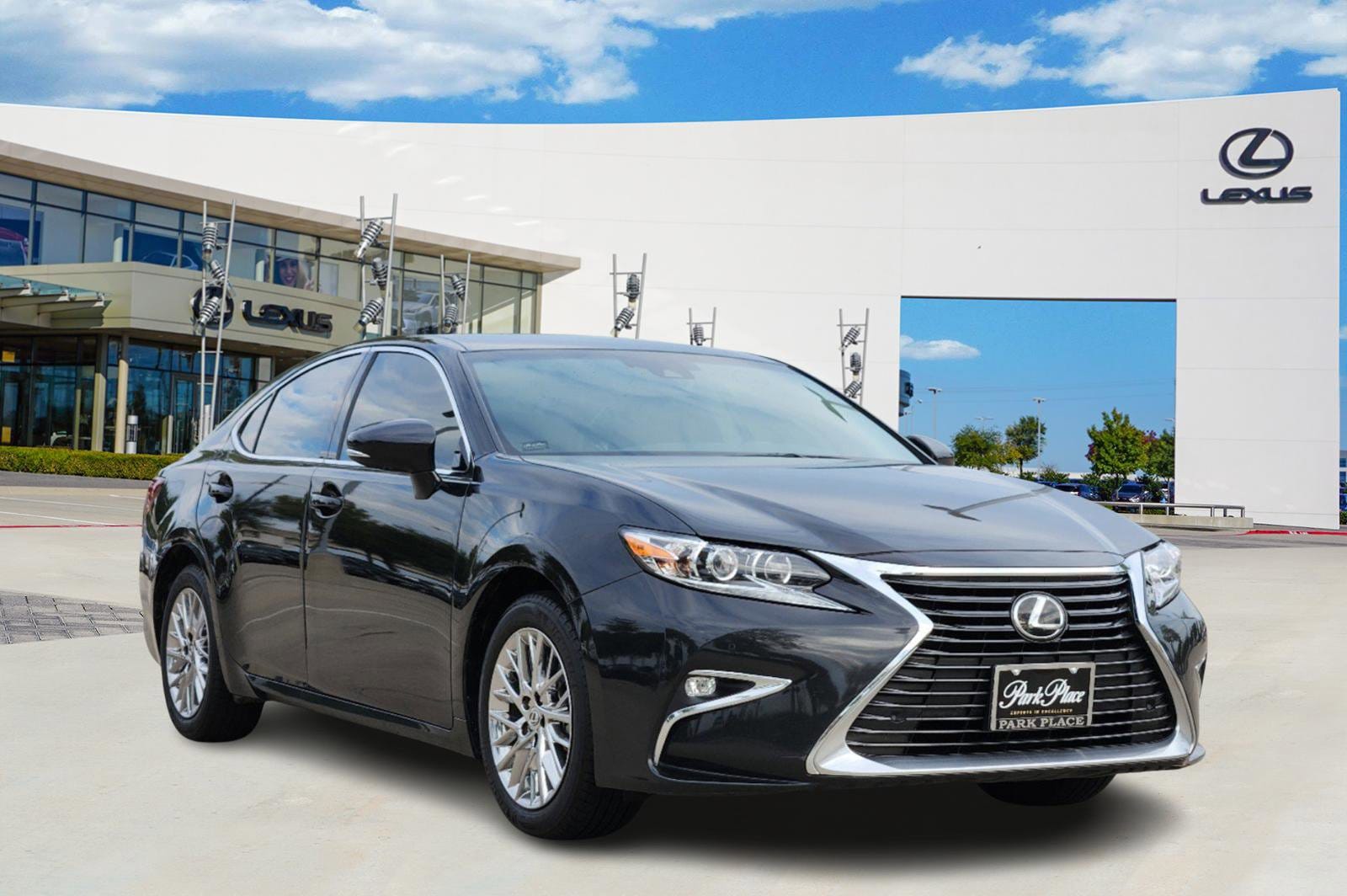 Used 2018 Lexus ES 350 with VIN 58ABK1GG5JU100184 for sale in Plano, TX