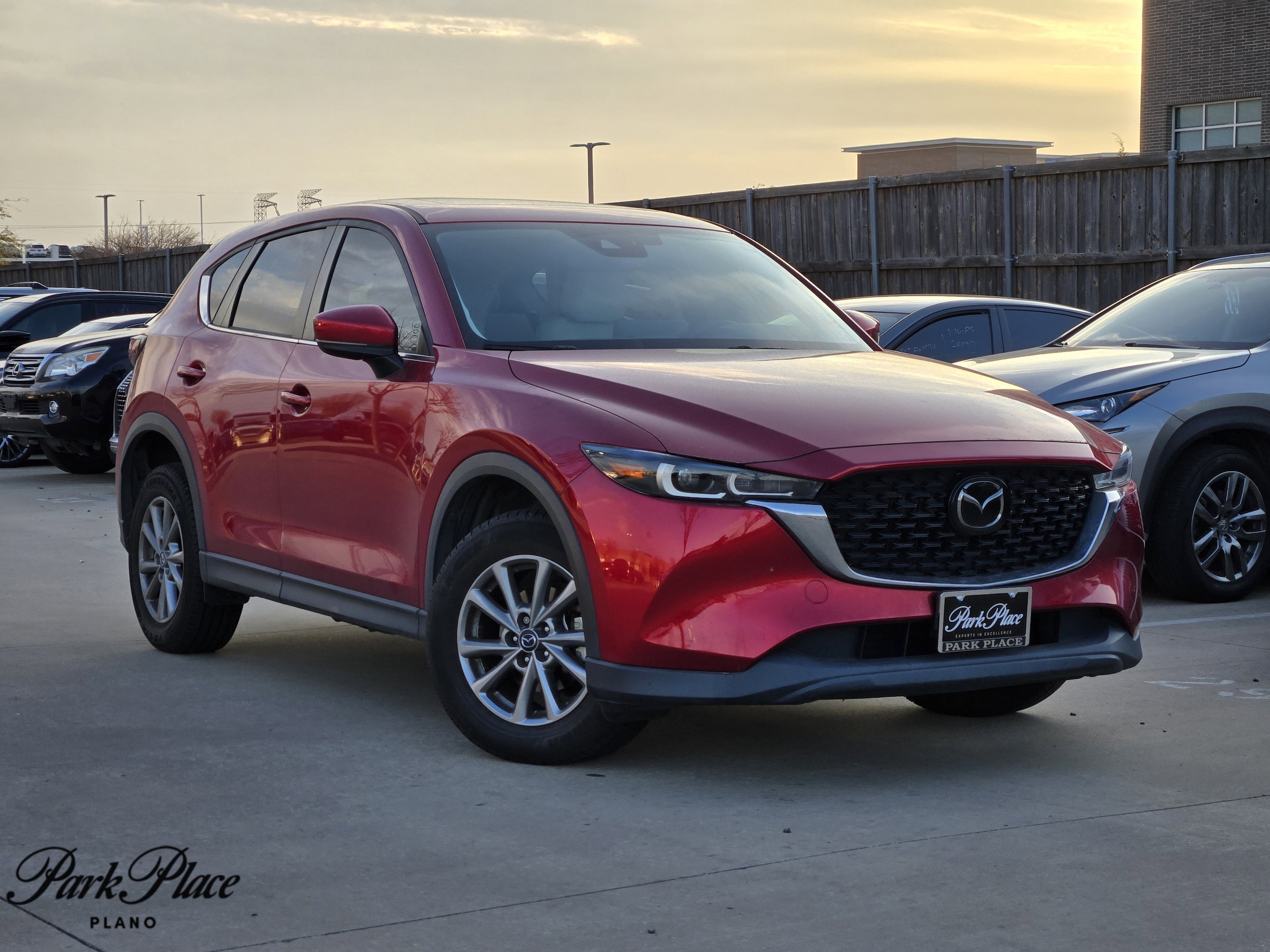 2022 Mazda CX-5 Preferred's photo