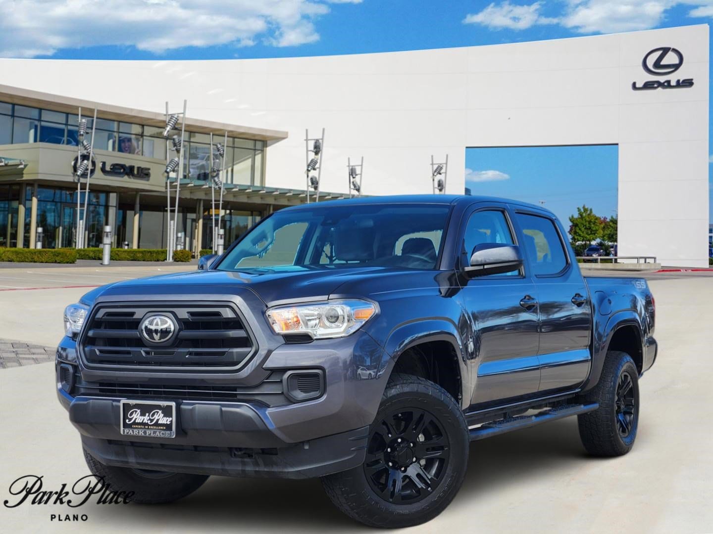 2019 Toyota Tacoma SR's photo