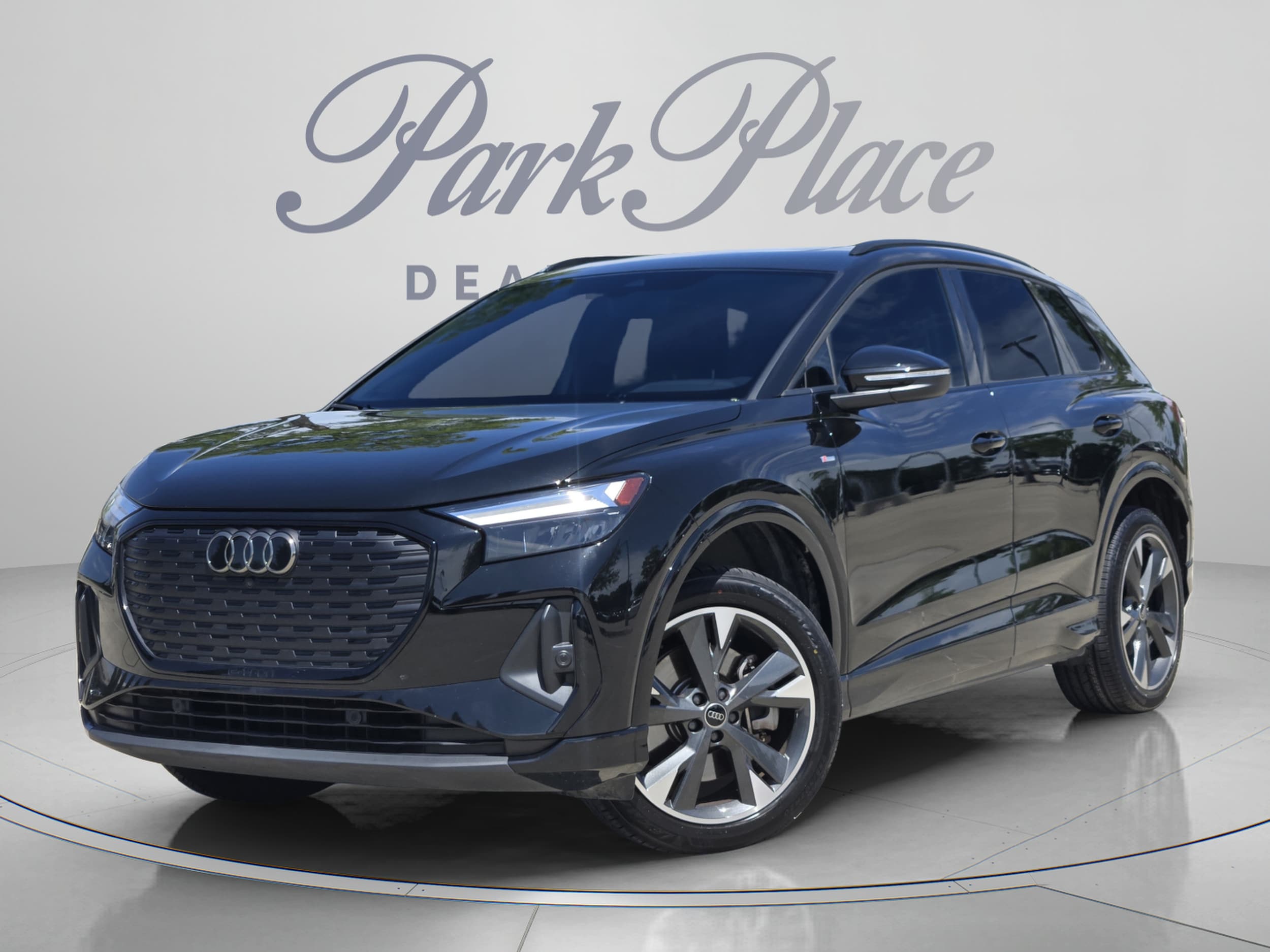 2024 Audi Q4 e-tron 50 Premium quattro's photo