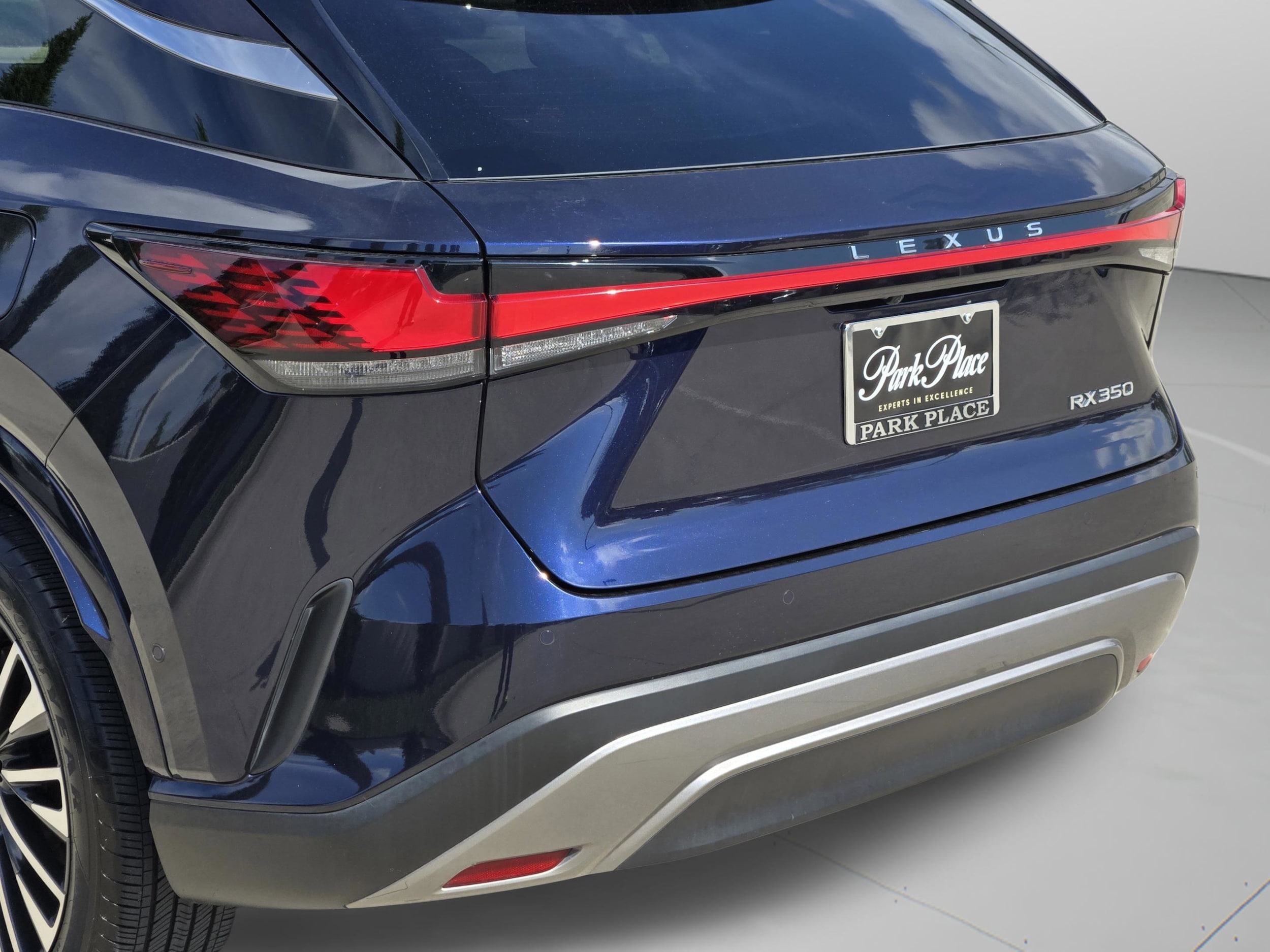 2025 Lexus RX 350 - Photo 39