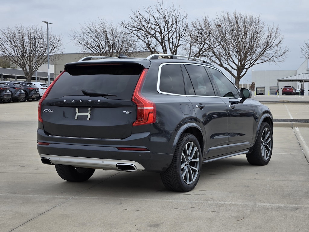 Used 2017 Volvo XC90 Momentum SUV